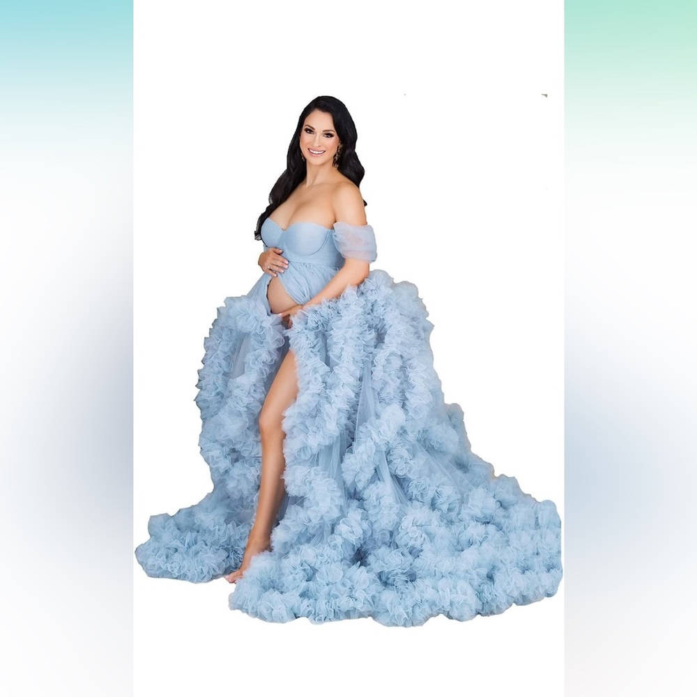 L/XL Light blue gown